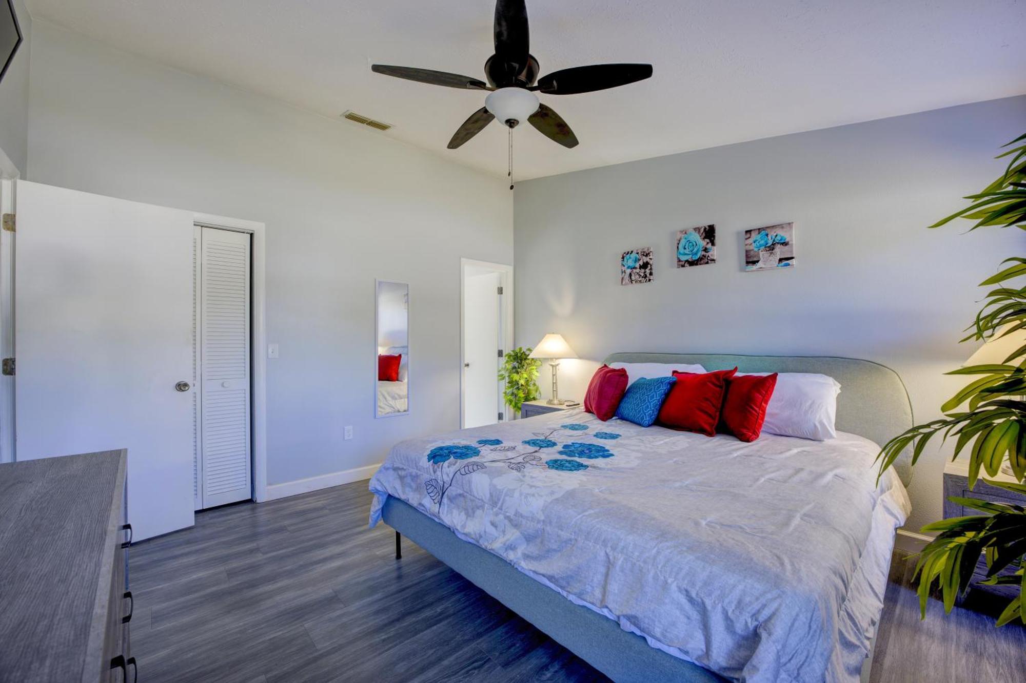 Family Fun Ping Pong, Bbq, Walk To Park Nearby Sarasota Luaran gambar