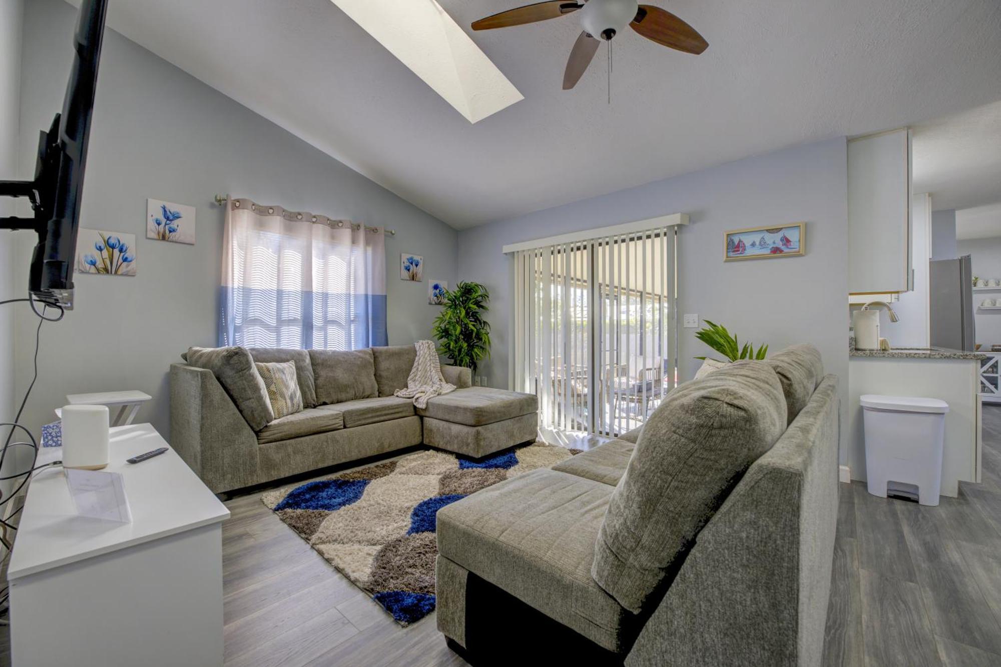 Family Fun Ping Pong, Bbq, Walk To Park Nearby Sarasota Luaran gambar