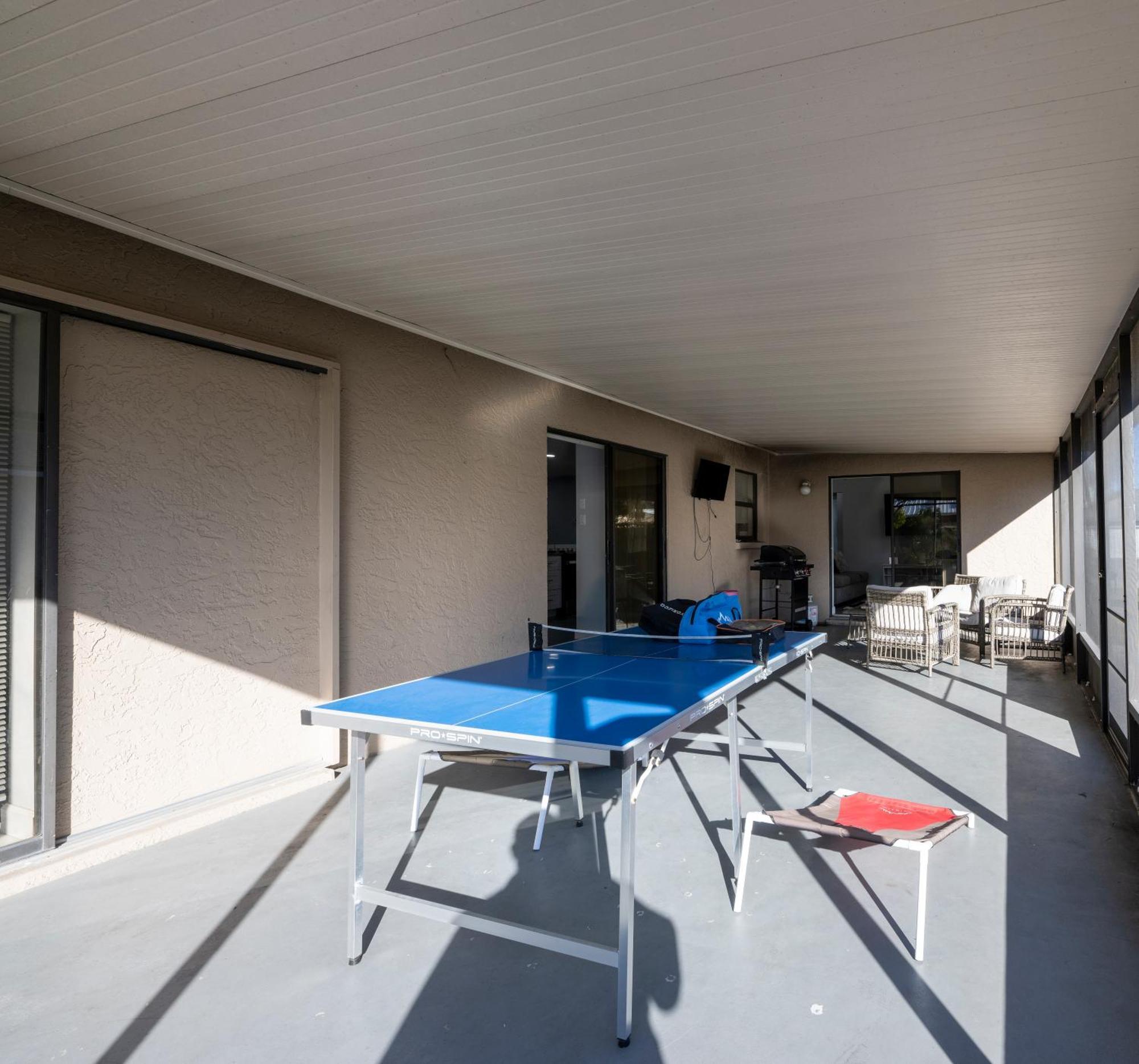 Family Fun Ping Pong, Bbq, Walk To Park Nearby Sarasota Luaran gambar